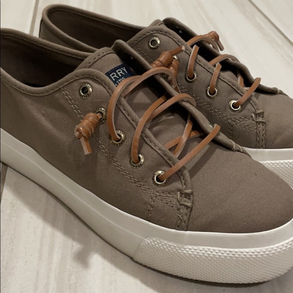 Sperry flats